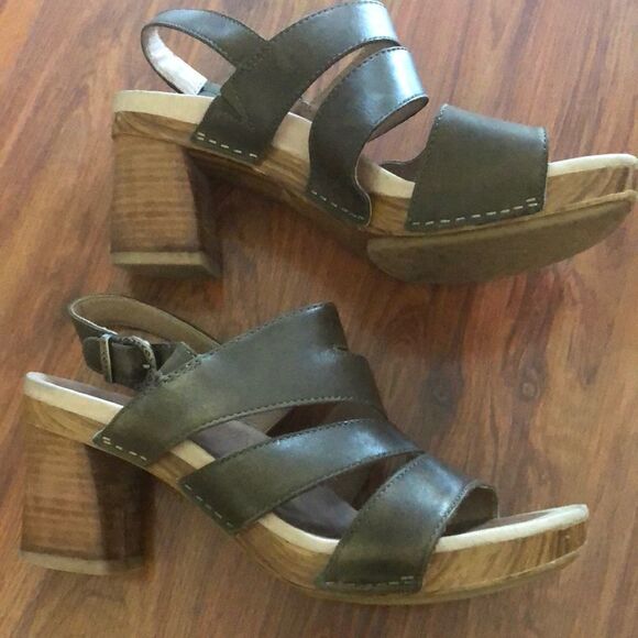 Dansko Brown leather chunky heel sandals. Size 39 - Picture 1 of 10